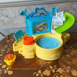 Vintage Little People Aquarium Dolphin Show Slide Pool Includes Fish Bucket
